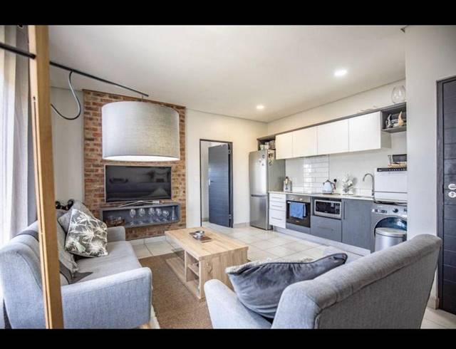 1 BEDROOM APARTMENT FOR SALE IN MENLO PARK
